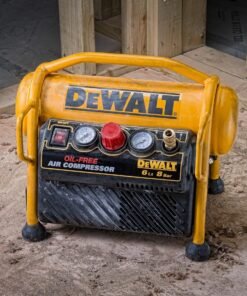 DeWalt DPC6MRC-GB 230v 1.5Hp Mini Roll Cage Luftkompressor 6 Litre - Image 3