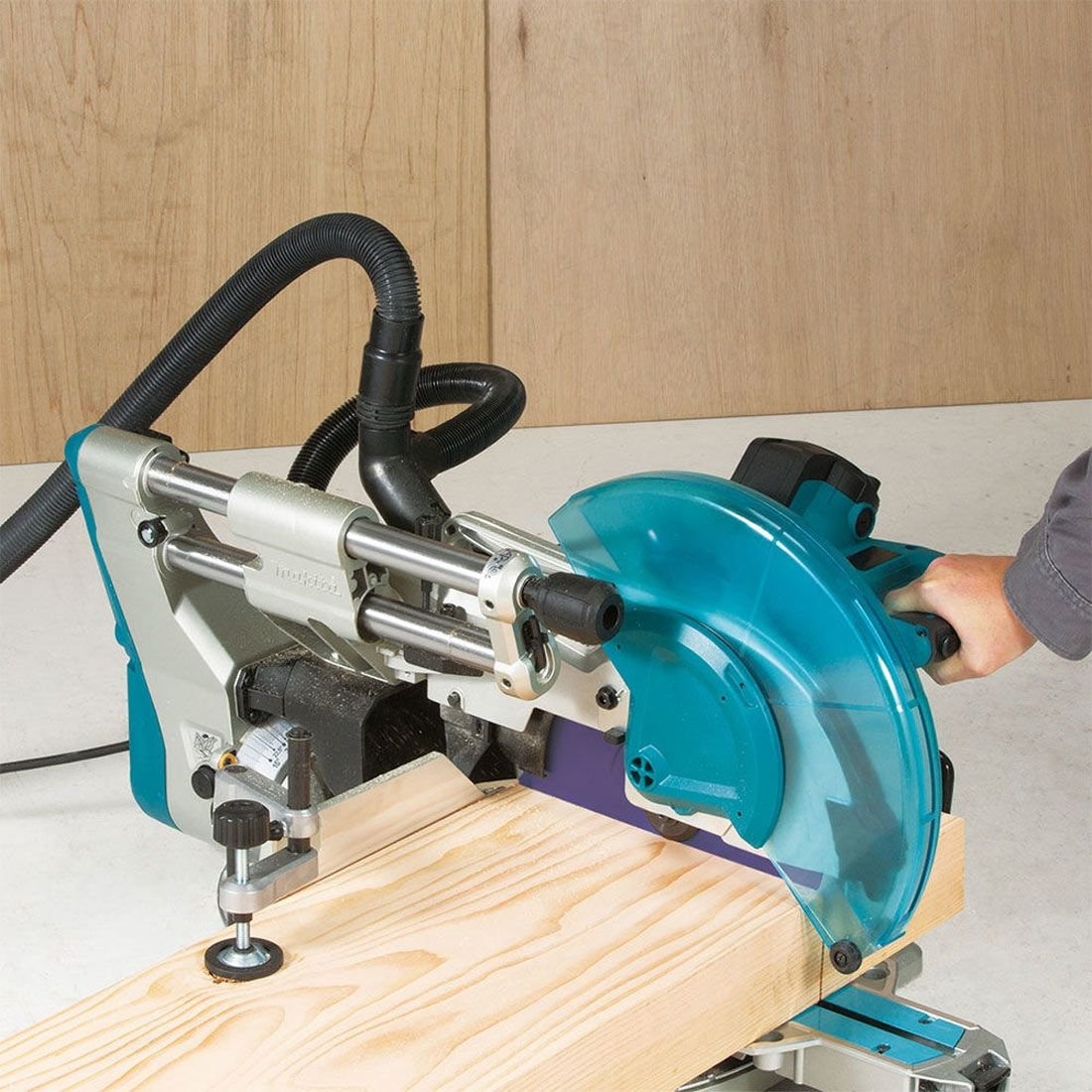 Makita LS1219L 305mm Compound Gehrungssäge mit Laserführung – Bild 11