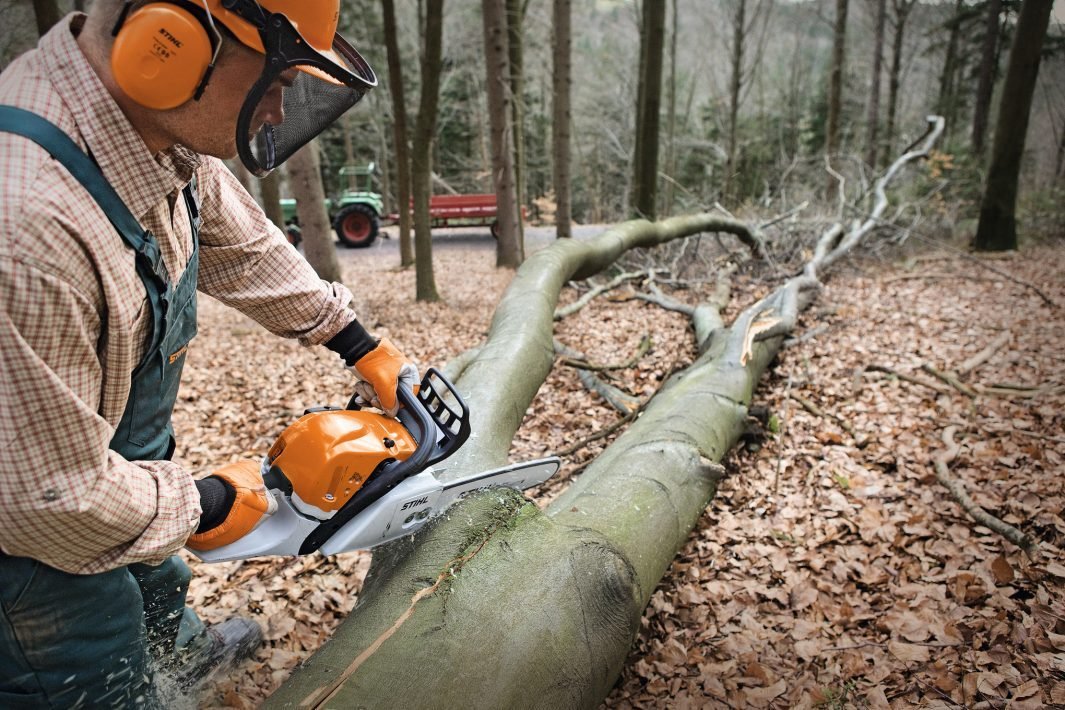 STIHL MS 391 Benzin-Motorsäge | 3/8″ RM Schneidgarnitur 40 cm – Bild 2