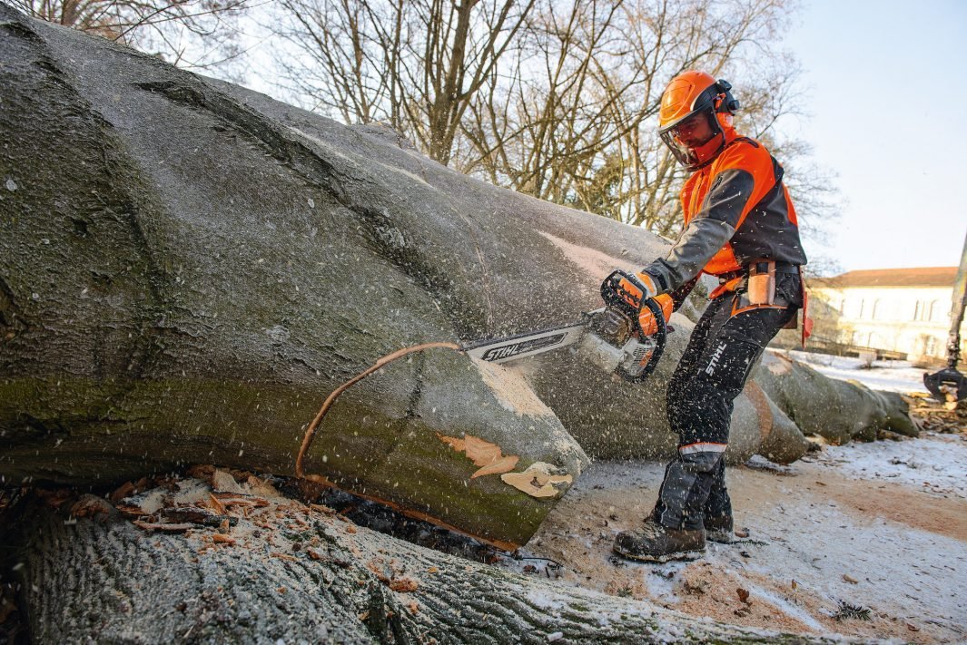 STIHL MS 661 C-M Benzin-Motorsäge | 3/8″ RS Schneidgarnitur 71 cm – Bild 4
